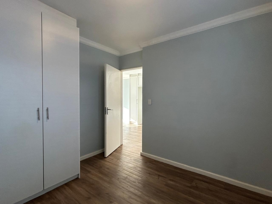 To Let 2 Bedroom Property for Rent in Royal Ascot Western Cape